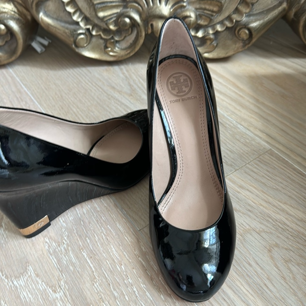 Tory Burch size 7 shoes worn once